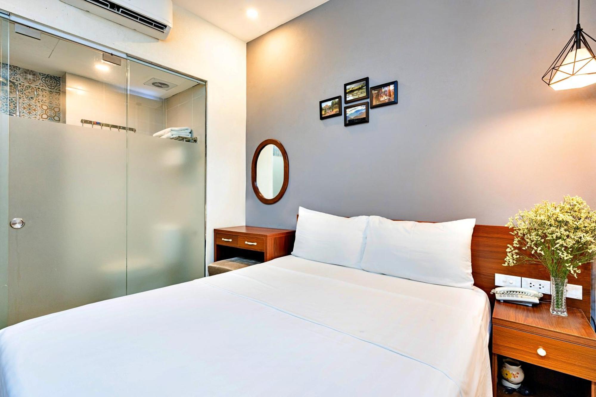 Serene Hotel Hanoi Værelse billede